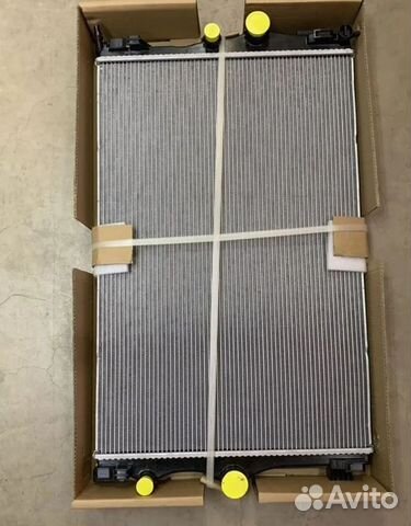 Радиатор охлаждения Mercedes