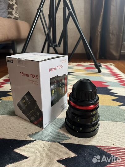 Кинообъектив Meike 16mm t2.5 prime FF