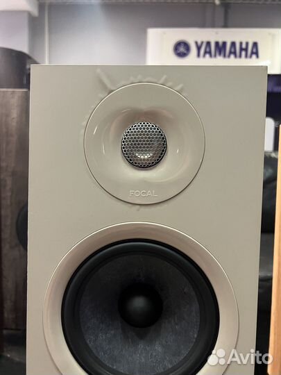 Полочная акустика колонки Focal Chora 806