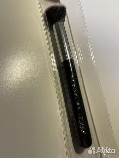 Новая кисть Zoeva 127 Luxe Sheer Cheek