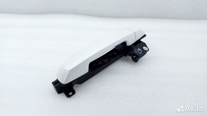 Б/У Ручка двери Состояние отличное, оригинал