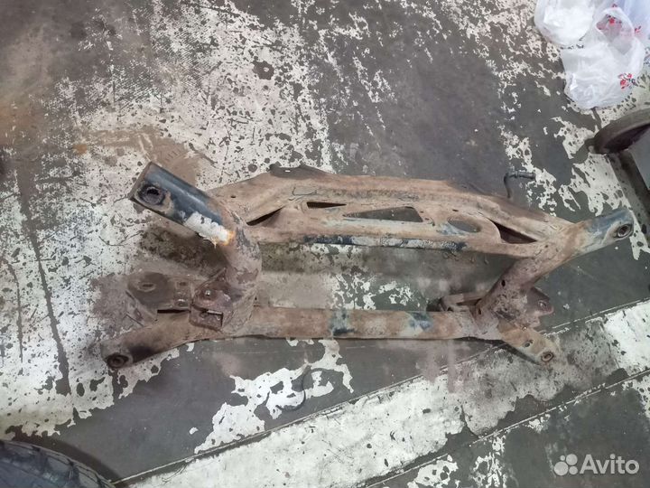 Задний подрамник dodge caliber