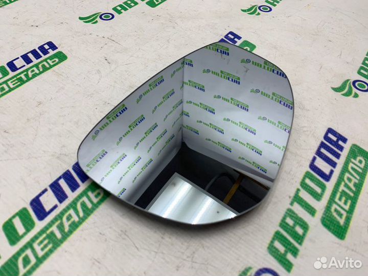 Зеркальный элемент передний правый Mazda Cx-30