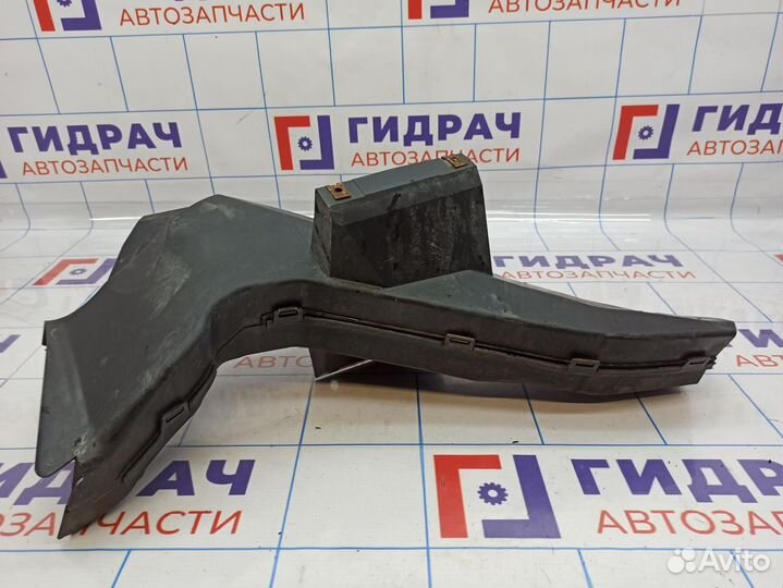 Воздуховод левый BMW X5 (E53) 51717028938. Дефект