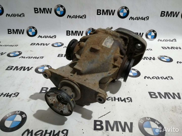 Задний редуктор бмв х5. Гайки заднего редуктора BMW х3. Электропривод БМВ С редуктором. Как снять задний редуктор на БМВ х5 2018.