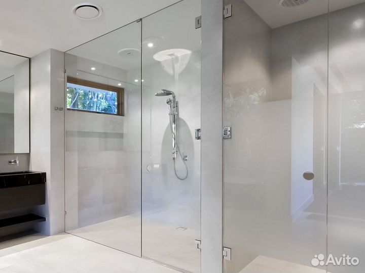 Стеклянные душевые перегородки на заказ