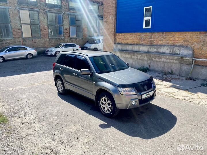 Suzuki Grand Vitara 2.0 AT, 2005, 260 000 км