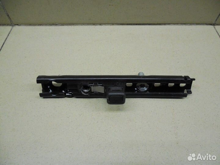 Механизм регулировки ремня безопасности Sandero 20