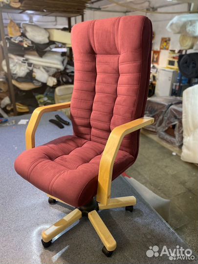 Компьютерное кресло