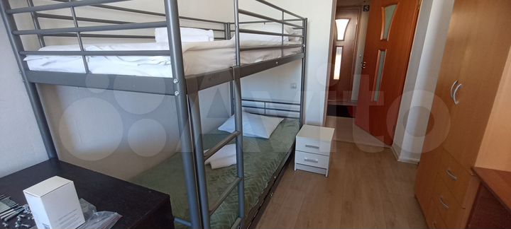 Комната 18 м² в 5-к., 1/6 эт.