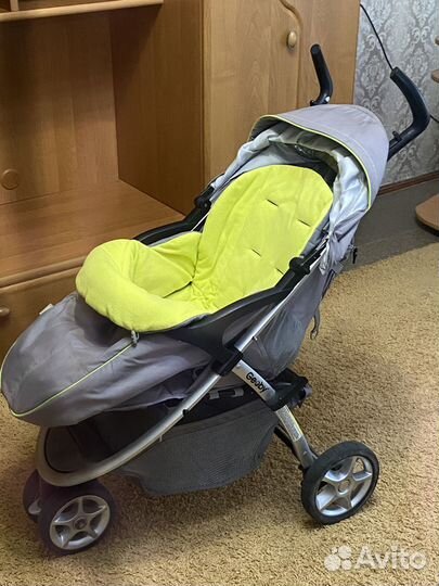 Детская прогулочная коляска
