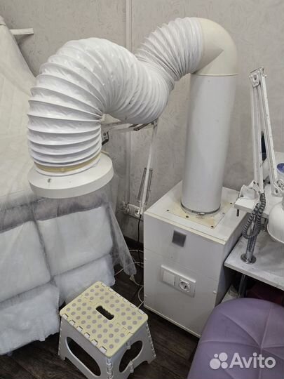 Вытяжка для маникюра и педикюра