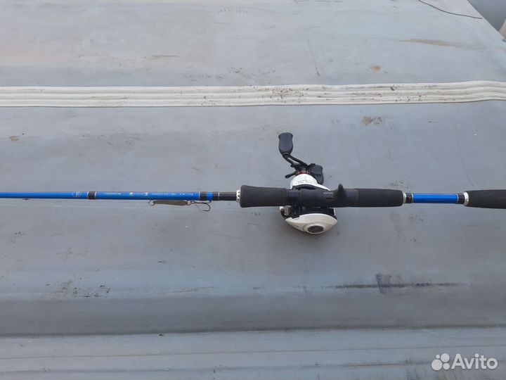 Продам кастинговую снасть,спининг шимано