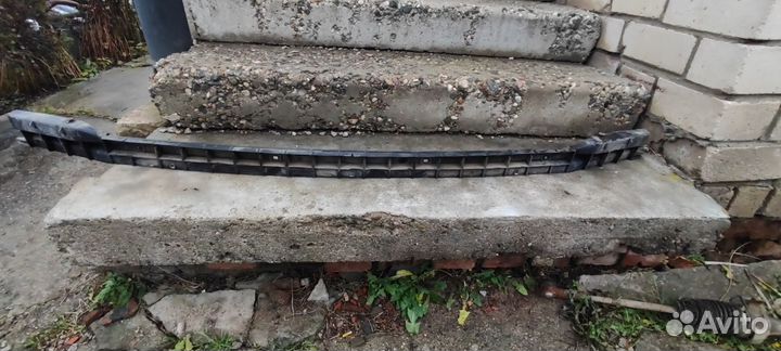 Кронштейн заднего бампера Пассат Б5+