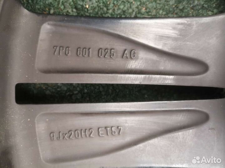 Диск R 20 Volkswagen Touareg. 1 штука