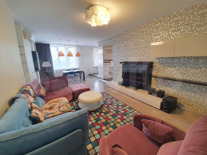 4-к. квартира, 141 м², 8/14 эт.