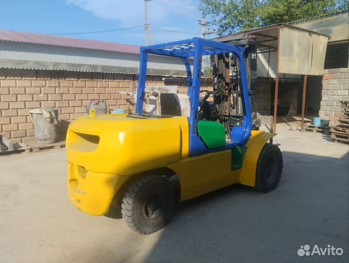 Вилочный погрузчик Komatsu FD50AT-7, 2005