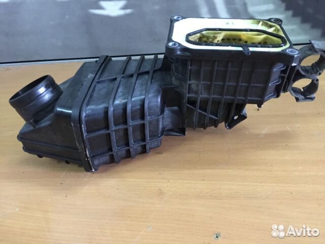 Воздуховод компрессора Тигуан 1,4 03C145755J