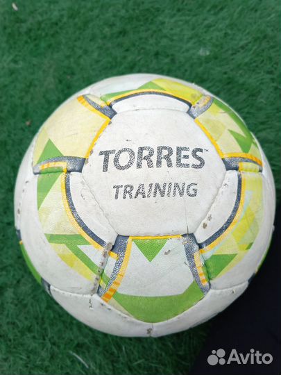 Футбольный мяч