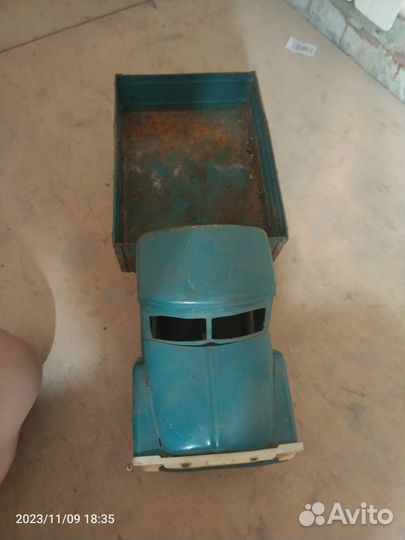 Машина СССР газ 53