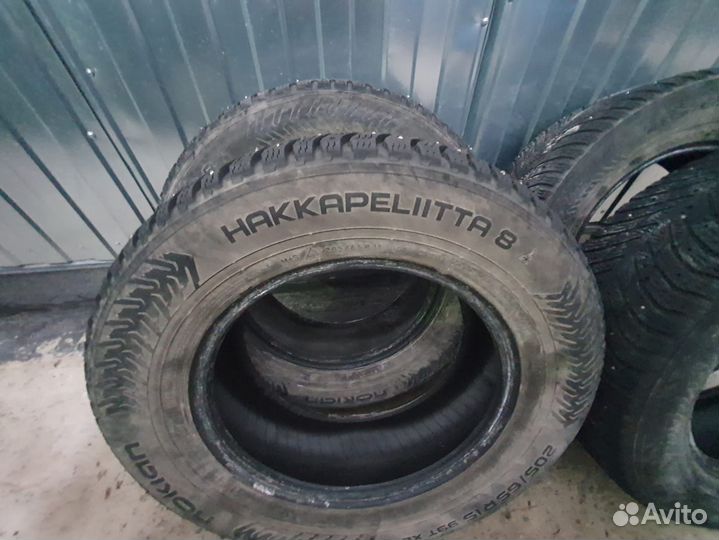 Nokian Tyres Hakkapeliitta 8 205/65 R16 99T