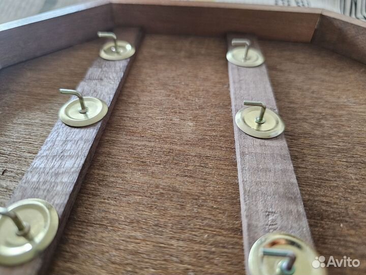 Старинная картина маслом ключница