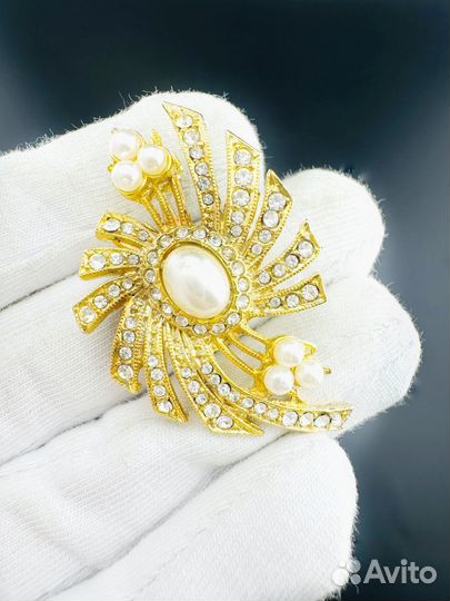 Винтажная брошь Англия жемчуг