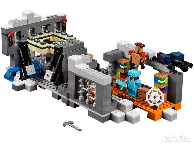 Конструктор My World Bela 10470 577 дет