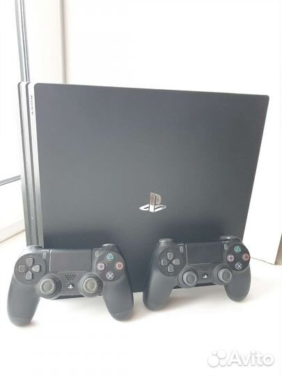 PlayStation 4 pro 1 tb
