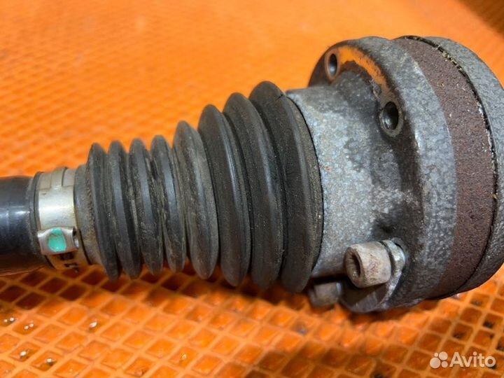 Приводной вал задний Audi A4 Iv B8 cdnc 2010