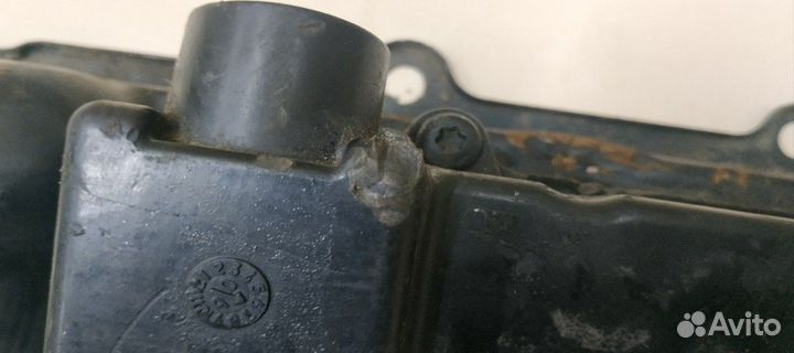 Крышка головки блока (клапанная) левая Ford F350