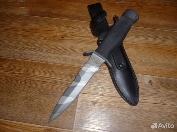 Нож Гюрза (камуфляж)