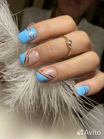 Модель на маникюр