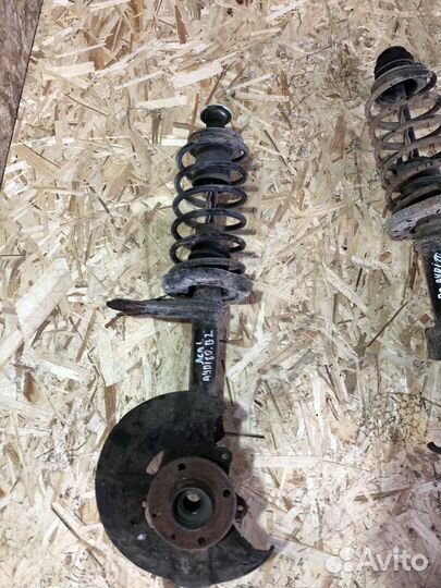 Стойка амортизатора передняя audi 80 B2