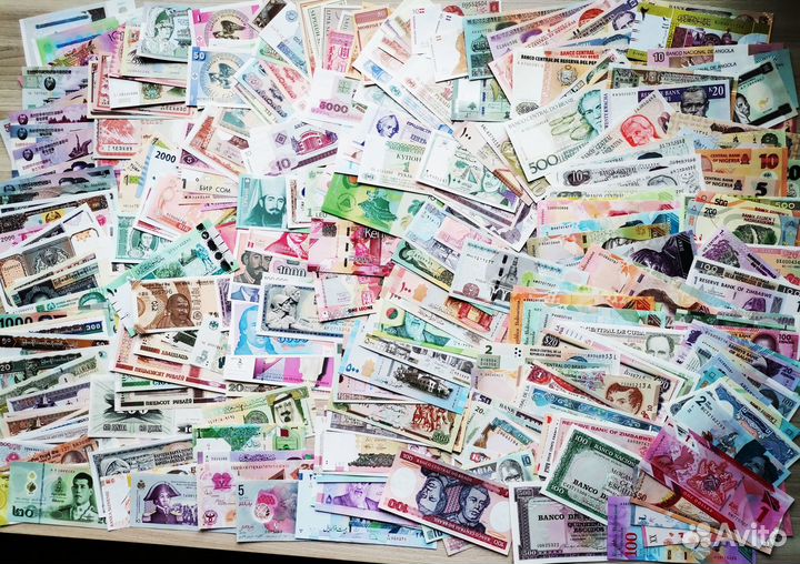 Коллекция банкнот мира 300 штук UNC