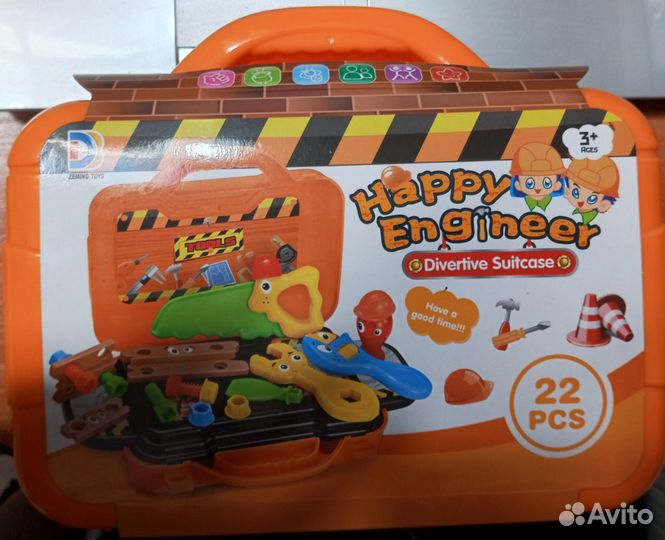 Набор инструментов в чемодане 3+