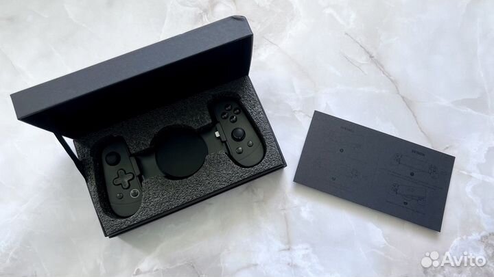 Съемный игровой контроллер LeadJoy M1 для iPhone