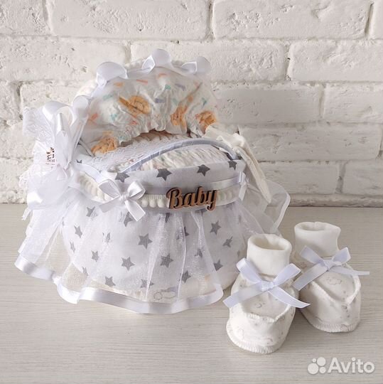 Торт из памперсов /колясочка