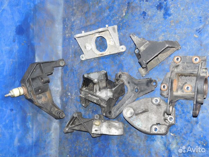 Кронштейн двигателя рено мастер 2
