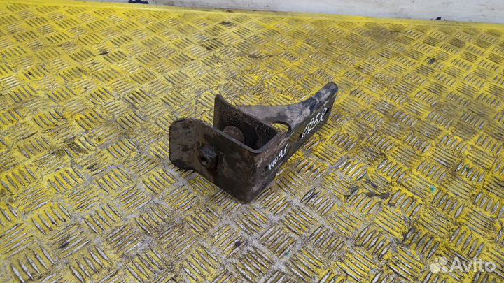 Замок кабины ответная часть правый Man Tga Tgs