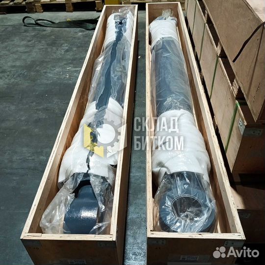 Гидроцилиндр ковша Volvo EC460BLC VOE14523673