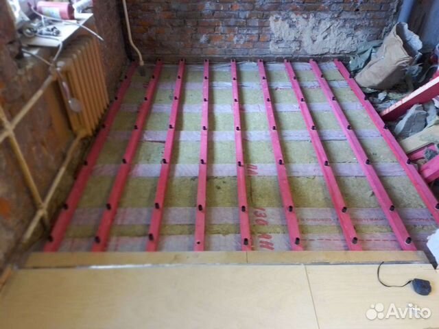 Монтажник пола