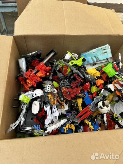 Конструкторы, роботы