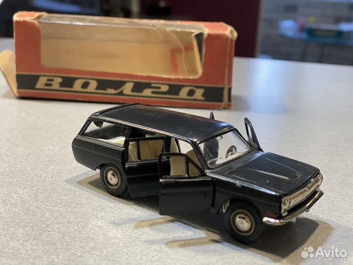 Модель автомобиля волга