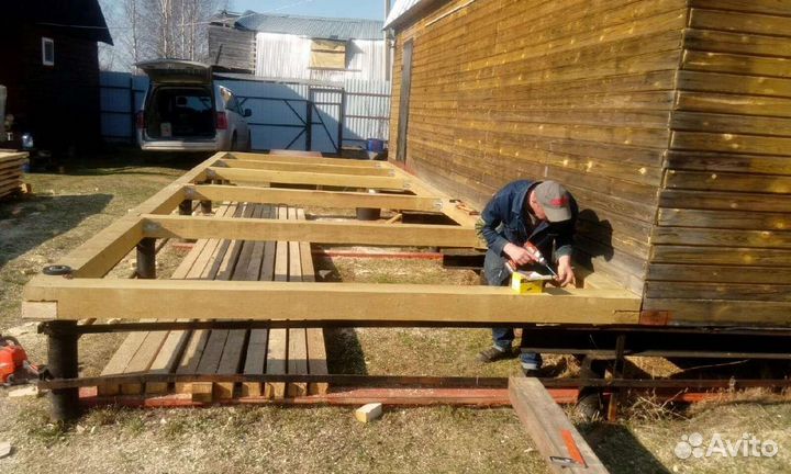 Бригада строителей