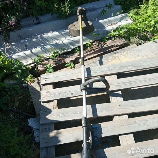 Газонокосилка электрическая