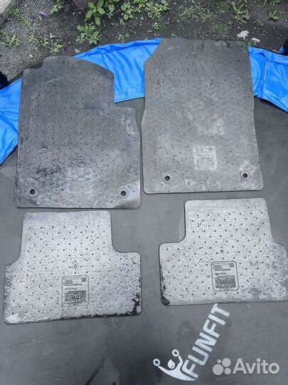 Коврики оригинальные на опель астра j