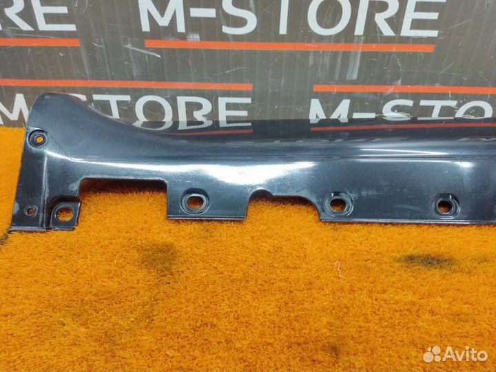 Накладка на порог правая Bmw X5 E70 N55B30A 2012