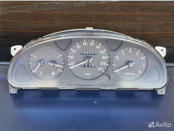 Панель приборов с тахометром Chevrolet Lanos