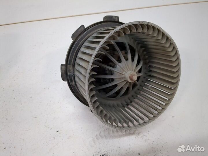 Двигатель отопителя Volkswagen Crafter, 2014